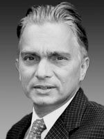 Foto von Dr. Arnoldo André Tinoco San José