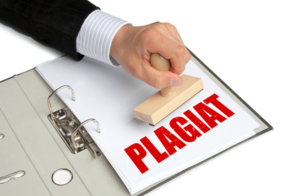 Stempel Hand mit Plagiatsstempel