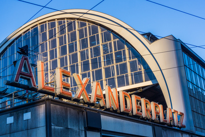Der Bahnhof Alexanderplatz in Berlin Der Bahnhof Alexanderplatz in Berlin