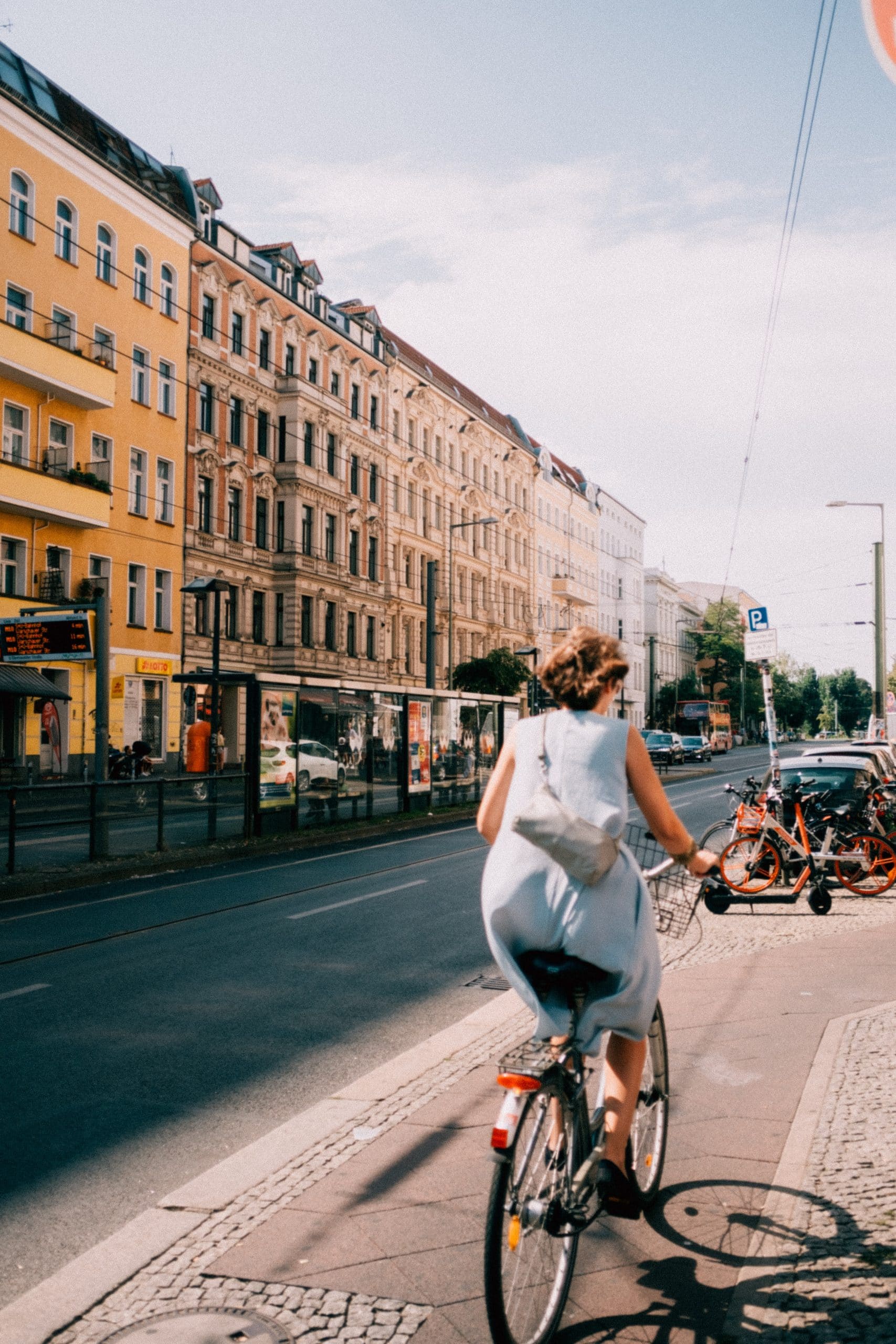 Radfahrerin nutzt Radweg nicht - Mithaftung? - rechtsanwalt.com