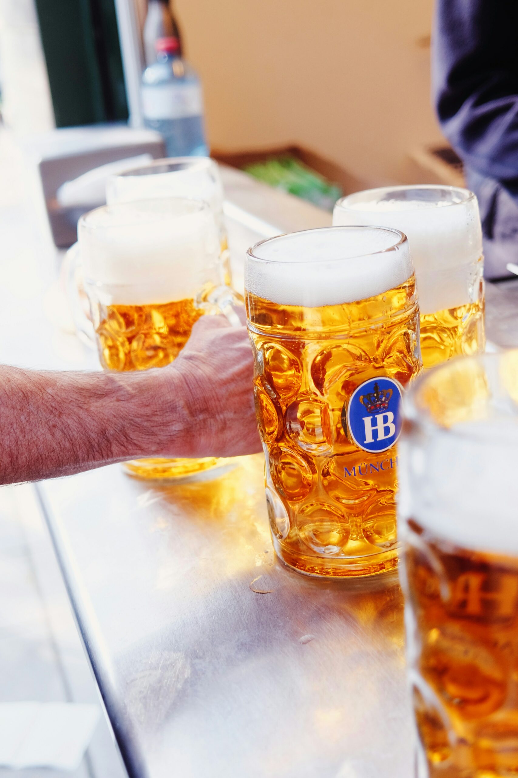 News - rechtsanwalt.com Darf man einen Bierkrug vom Oktoberfest mitnehmen?