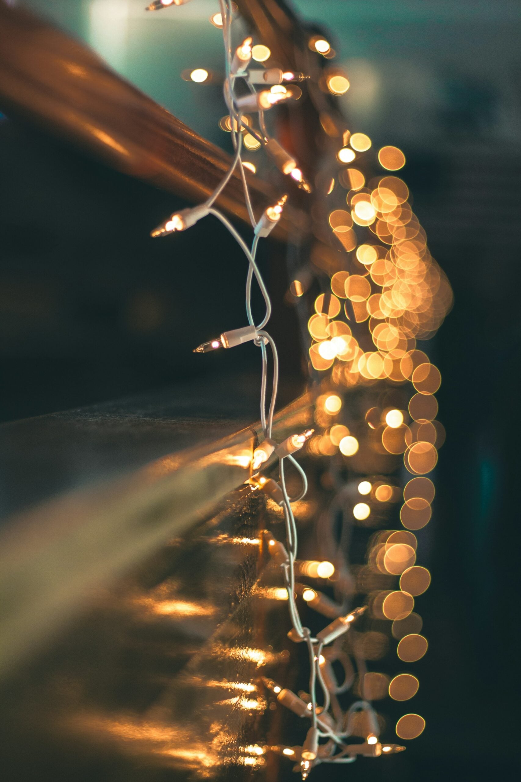 News - rechtsanwalt.com Haftungsfalle Lichterkette: Wer zahlt bei Schäden durch defekte Weihnachtsbeleuchtung?