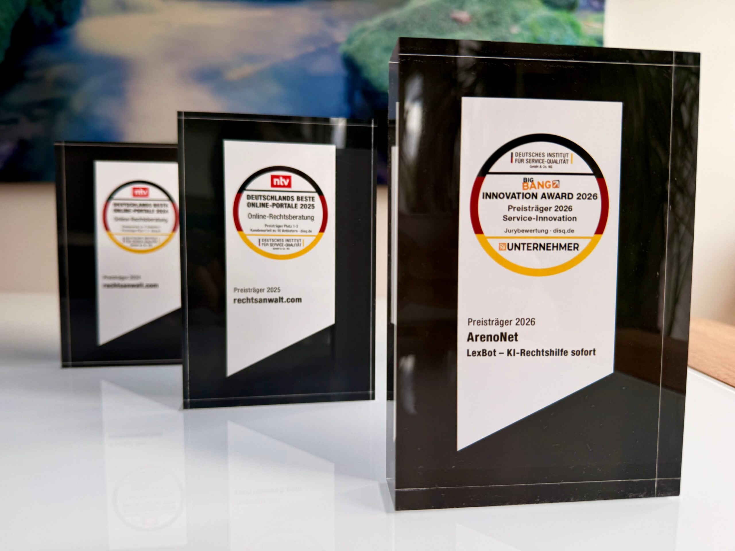 News - rechtsanwalt.com LexBot gewinnt Big Bang Innovation Award 2026